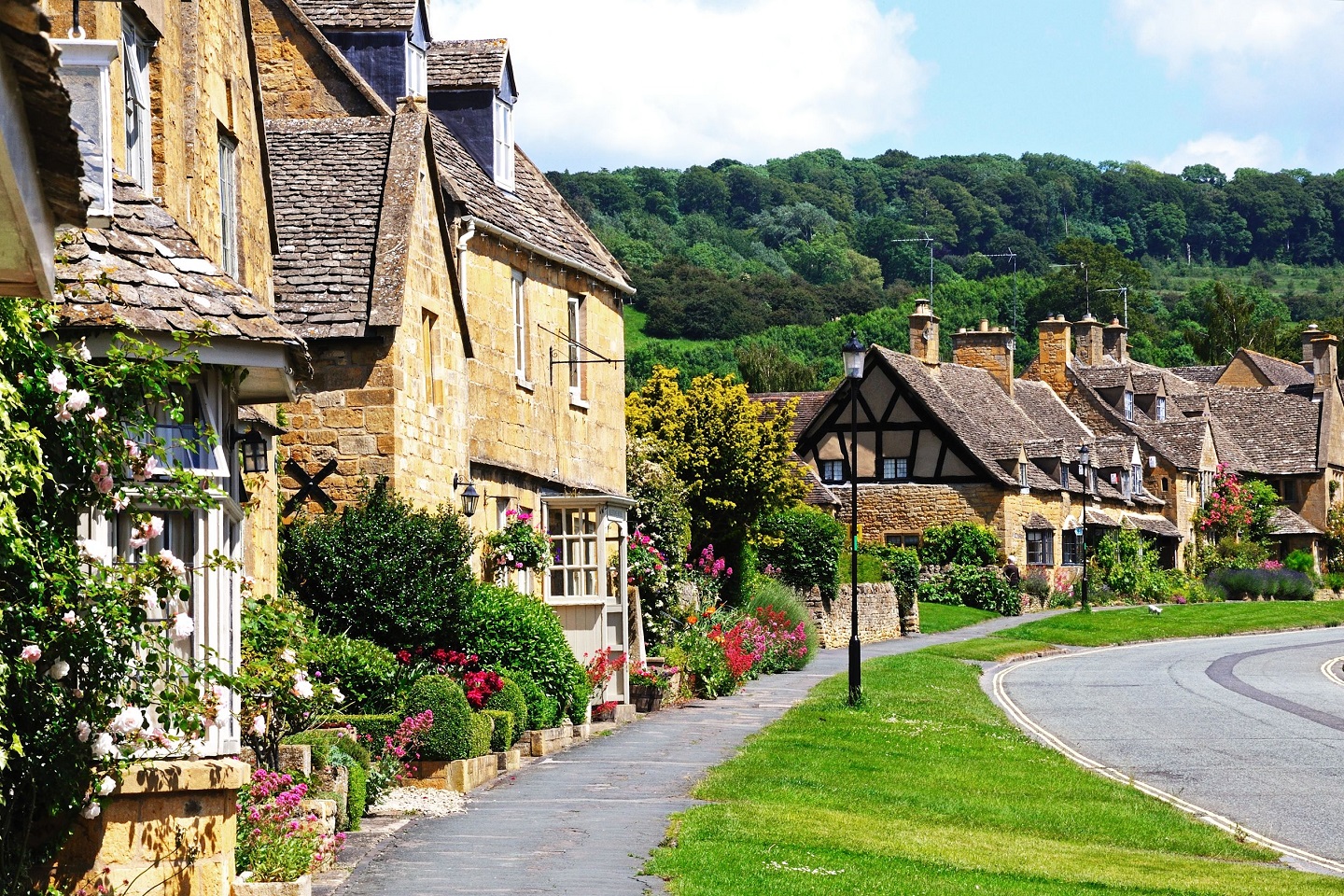 best day trips from london to cotswolds